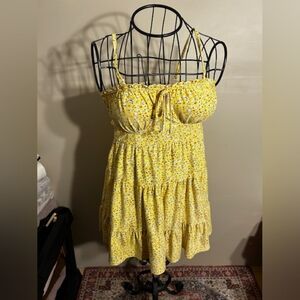 cottage core  size medium womens floral print dress yellow
